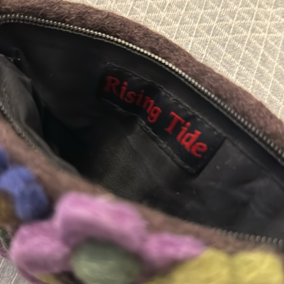 Rising Tide Felted Wool Flowers Purse Handmade 100% Sheep Wool Made In Nepal - Picture 3 of 5
